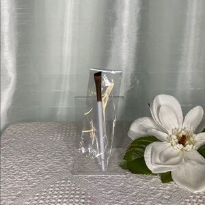 GIVEAWAY 💋MAKEUP BRUSH💄GIVEAWAY!